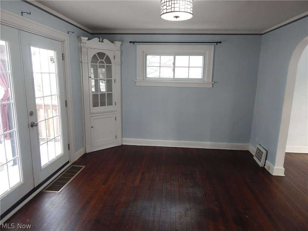 5139 Edenhurst Road Cleveland, OH 44124 - Photo 5 of 21 Gallery Image 5