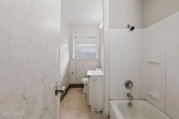 $47,900 | 444 McDowell Park Circle, Jackson, MS 39204