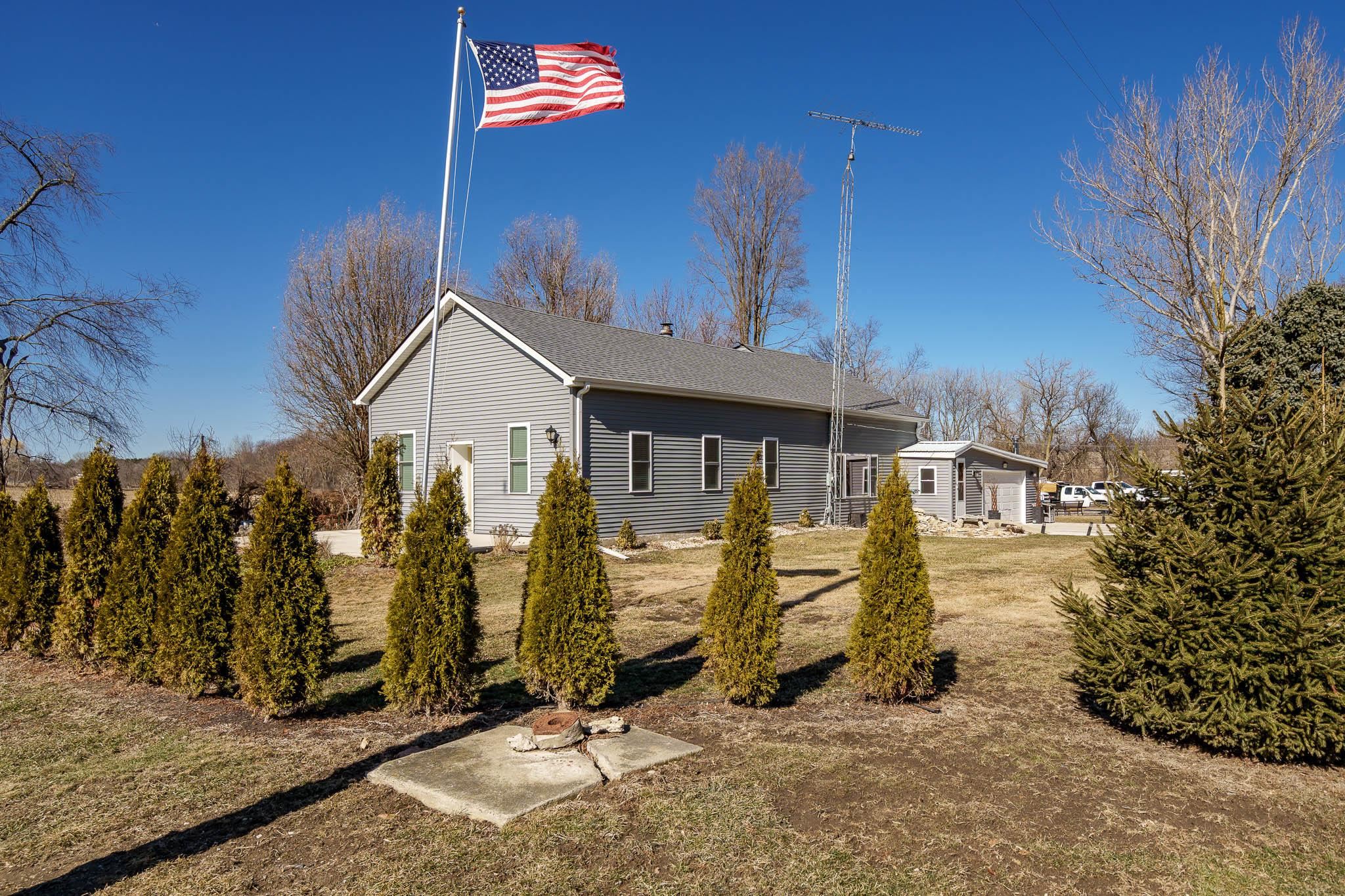 908 Hunter Road Caledonia, IL 61011 - Photo 1 of 59 Gallery Image 1