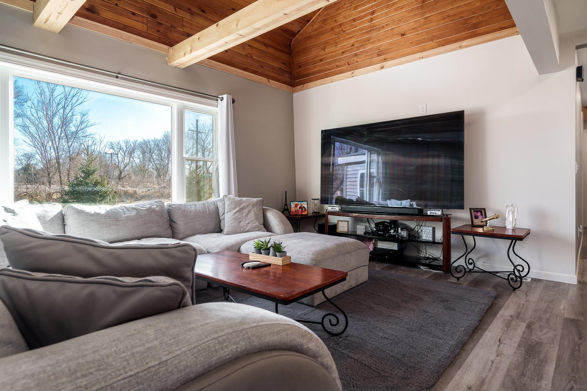 908 Hunter Road Caledonia, IL 61011 - Photo 7 of 59 Gallery Image 7