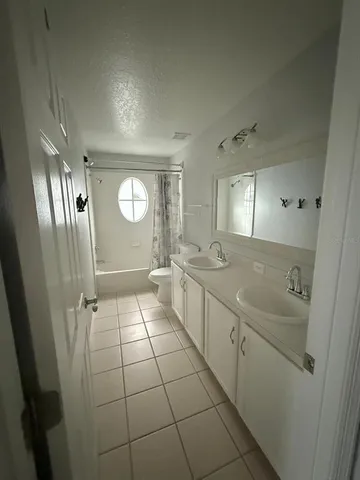 $2,900 | 14116 Entrada Drive, Orlando, FL 32837