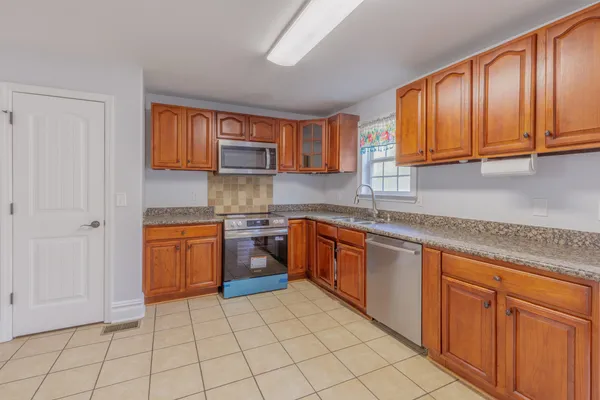 $395,000 | 959 Lower Mill Road, Hixson, TN 37343