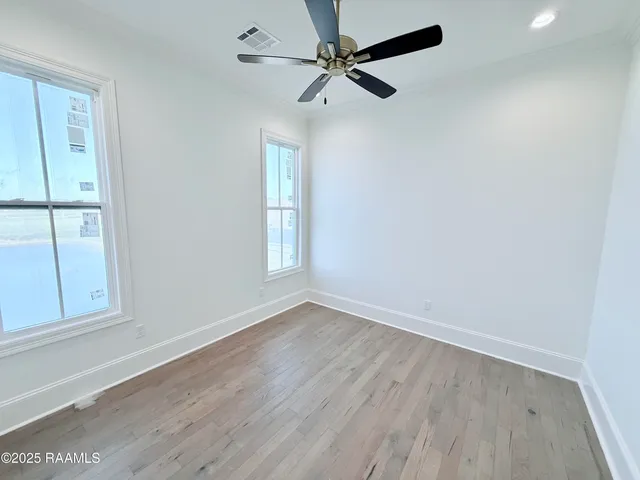 $999,700 | 214 Sabal Grv Lane, Youngsville, LA 70592