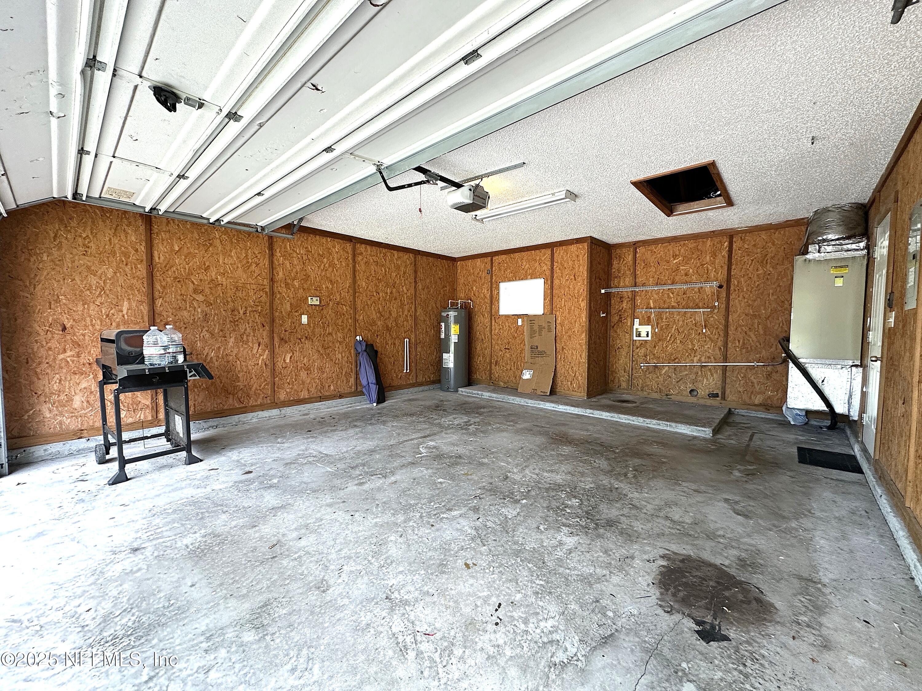 83041 St Mark Drive Yulee, FL 32097 - Photo 20 of 28 a view of an empty room
