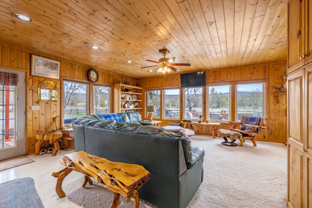 47477 Gerber Road Bonanza, OR 97623 - Photo 35 of 63 a living room with furniture and large windows
