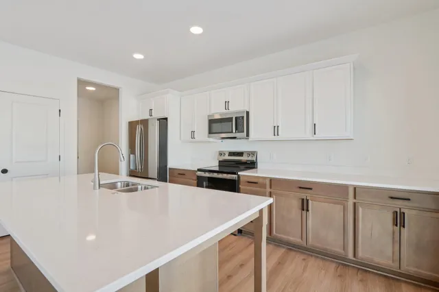 $422,900 | 3173 Drumlin Rdg Drive, Cottage Grove, WI 53527