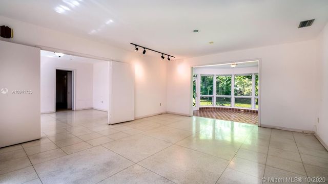 $1,100,000 | 3247 Riviera Drive, Coral Gables, FL 33134