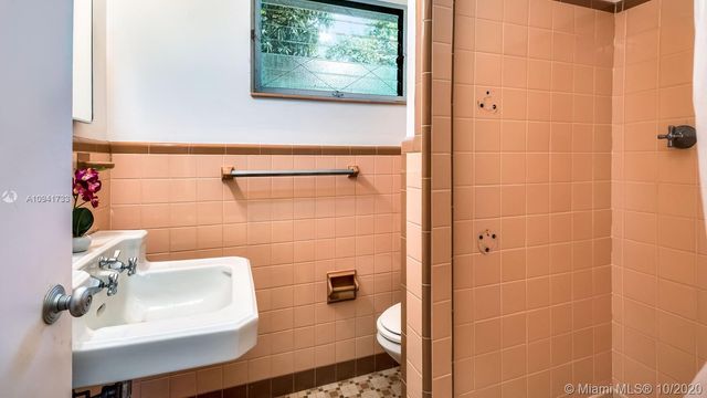 $1,100,000 | 3247 Riviera Drive, Coral Gables, FL 33134