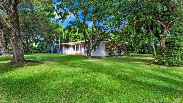 $1,100,000 | 3247 Riviera Drive, Coral Gables, FL 33134