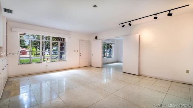 $1,100,000 | 3247 Riviera Drive, Coral Gables, FL 33134