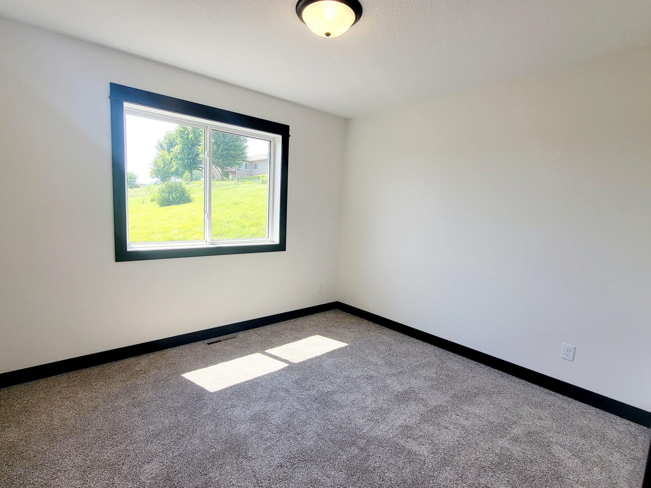 705 Council Court Ellendale, MN 56026 - Photo 13 of 24