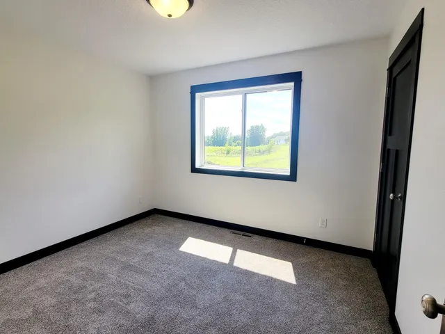 $349,900 | 705 Council Court, Ellendale, MN 56026