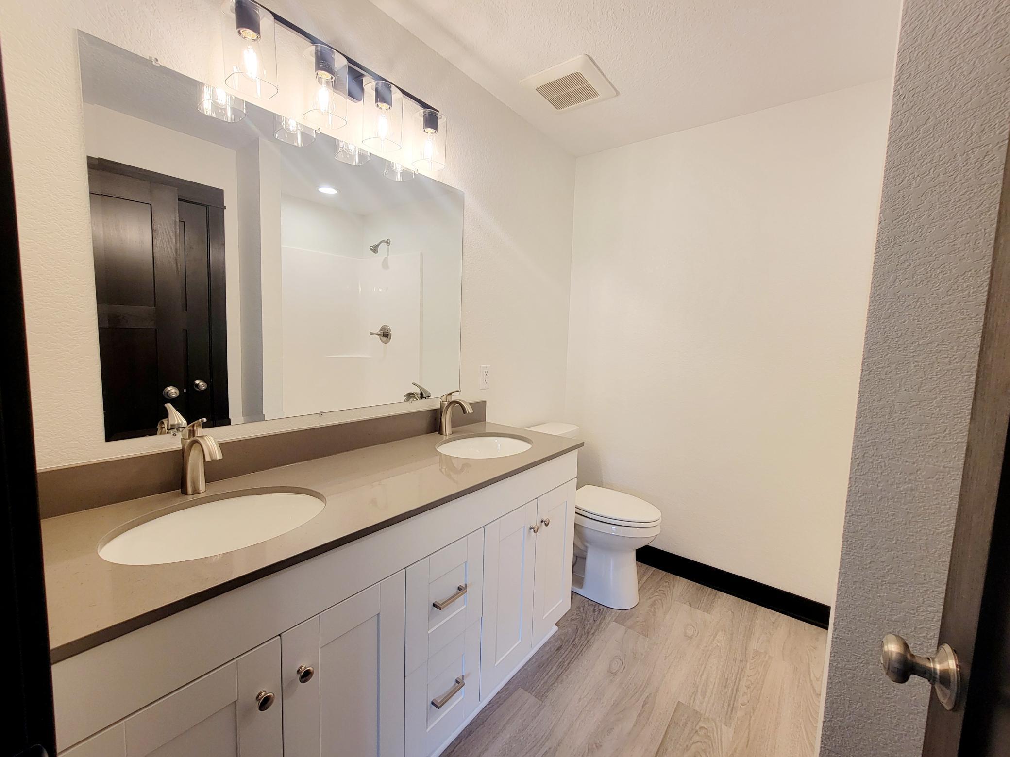 705 Council Court Ellendale, MN 56026 - Photo 20 of 24