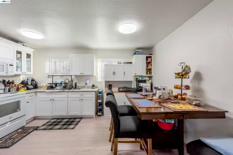 $799,000 | 107 Catron Drive, Oakland, CA 94603