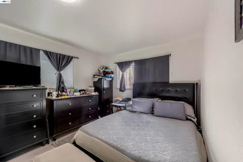 $799,000 | 107 Catron Drive, Oakland, CA 94603