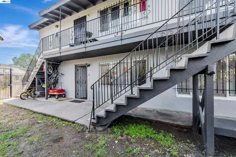 $799,000 | 107 Catron Drive, Oakland, CA 94603