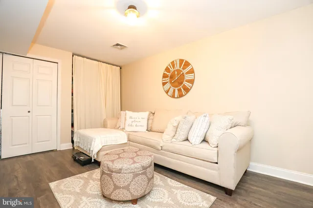 $325,000 | 407 Crosswinds Drive, Lititz, PA 17543