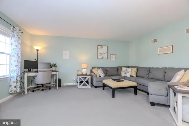 $325,000 | 407 Crosswinds Drive, Lititz, PA 17543