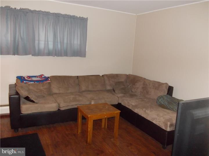 46 Inbrook Road Levittown, PA 19057 - Photo 11 of 18 Family Room