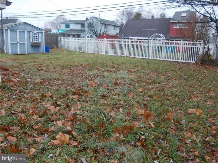 46 Inbrook Road Levittown, PA 19057 - Photo 18 of 18 View in Back