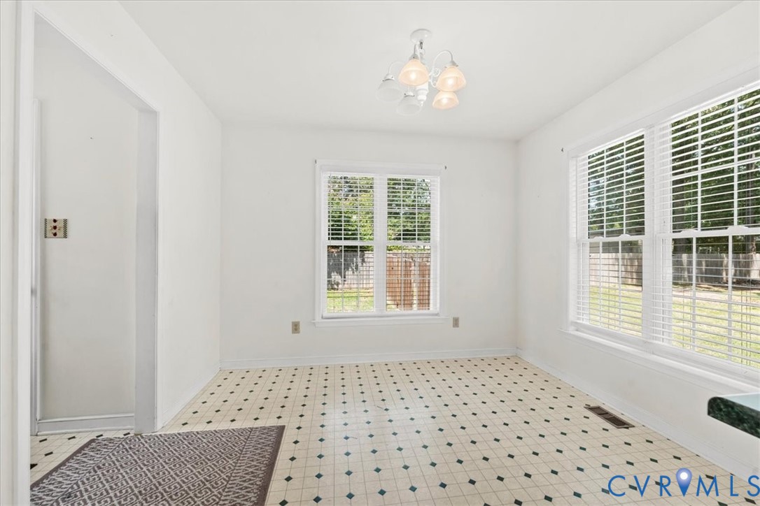 2924 Warfield Ridge Terrace Chester, VA 23831 - Photo 23 of 38