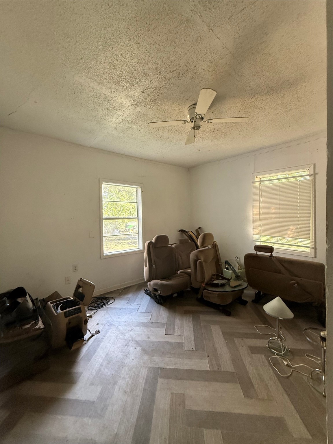 2478 Druid Street Houston, TX 77091 - Photo 22 of 29 a living room with furniture window and dresser
