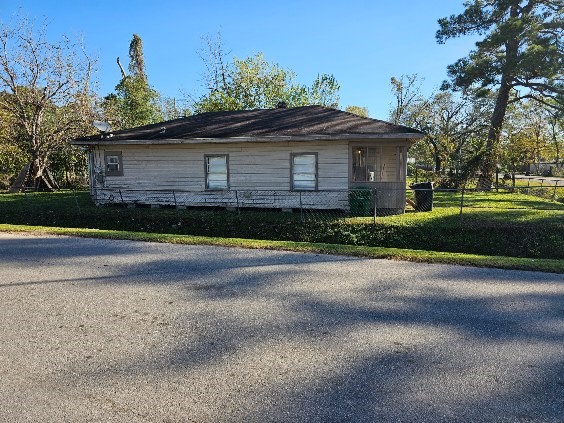 2478 Druid Street Houston, TX 77091 - Photo 5 of 29 a front view of a house with a yard