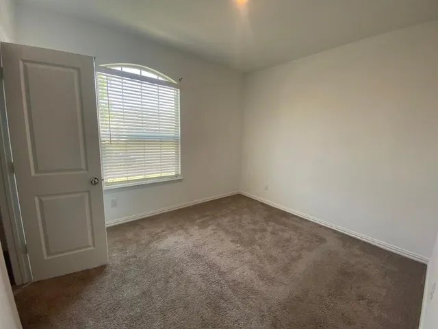 $2,500 | 1709 Lake Grove Drive, Little Elm, TX 75068