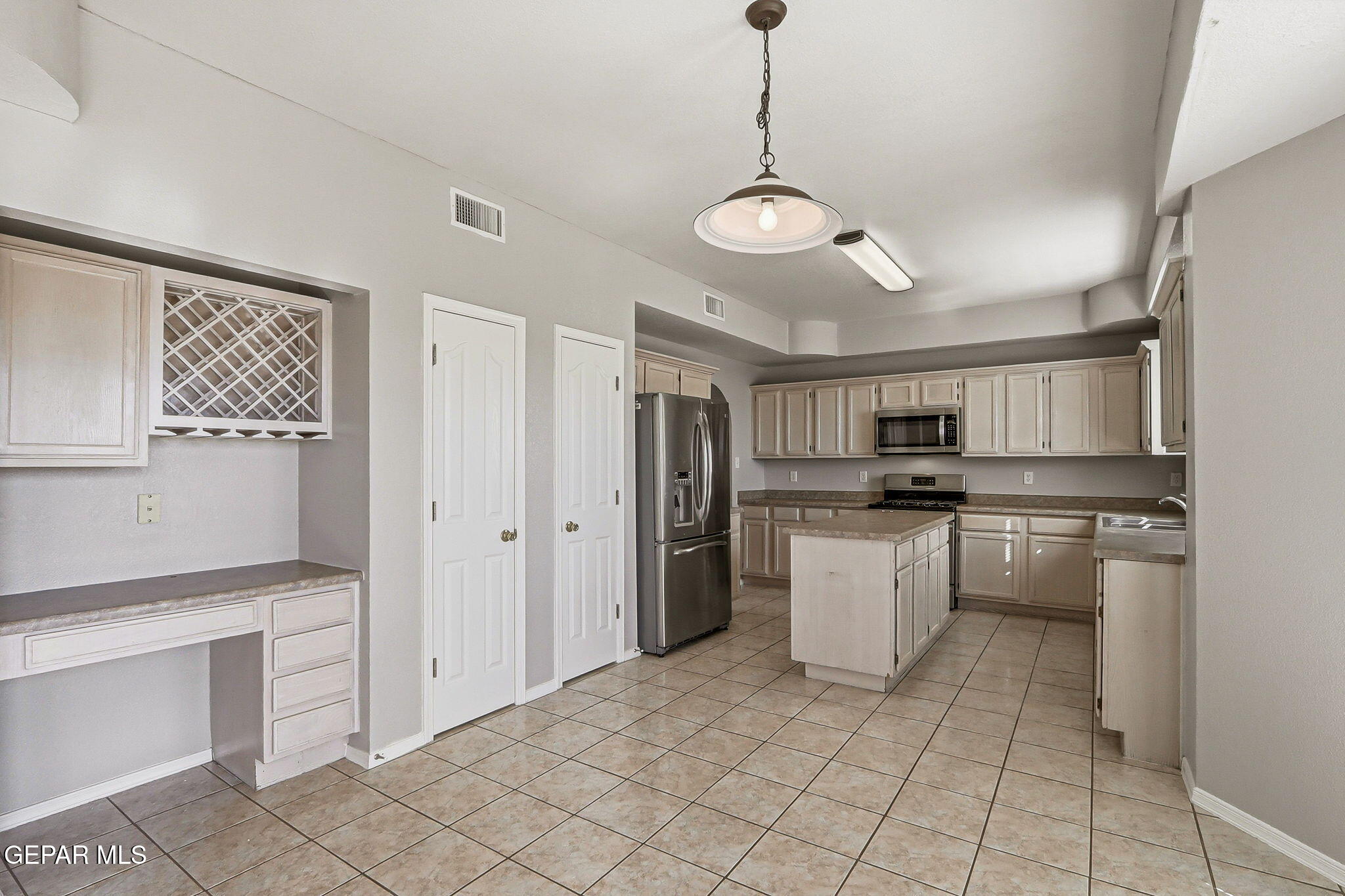 6336 Franklin Ridge Drive El Paso, TX 79912 - Photo 9 of 28 Kitchen