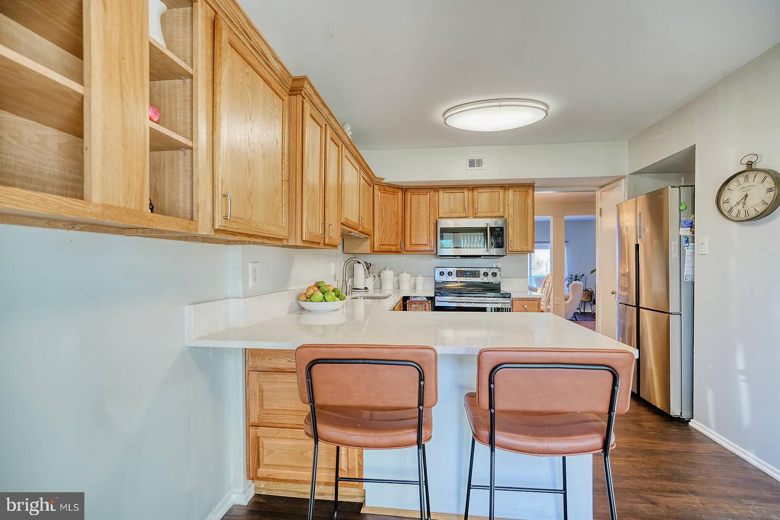 7900 Bentley Village Drive, Unit 11B Springfield, VA 22152 - Photo 14 of 42 Kitchen view.