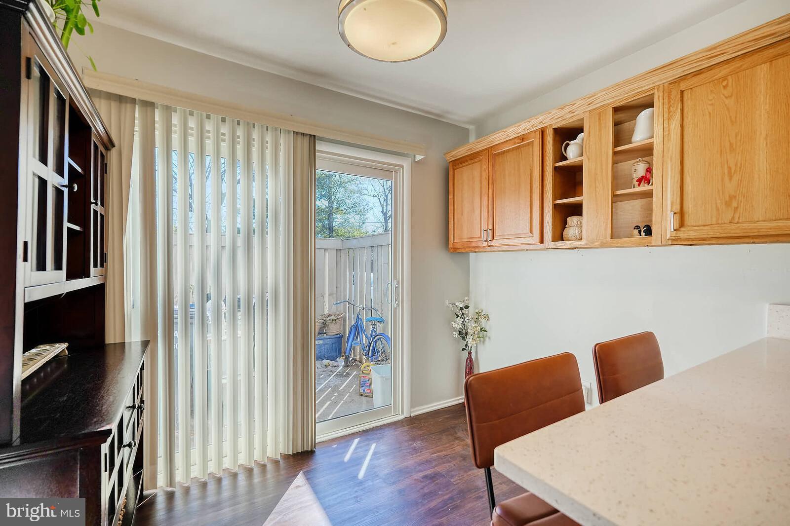 7900 Bentley Village Drive, Unit 11B Springfield, VA 22152 - Photo 18 of 42 Kitchen with front yard & breakfast view.