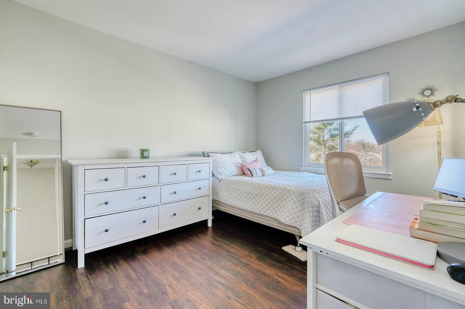 7900 Bentley Village Drive, Unit 11B Springfield, VA 22152 - Photo 32 of 42 Second bedroom.