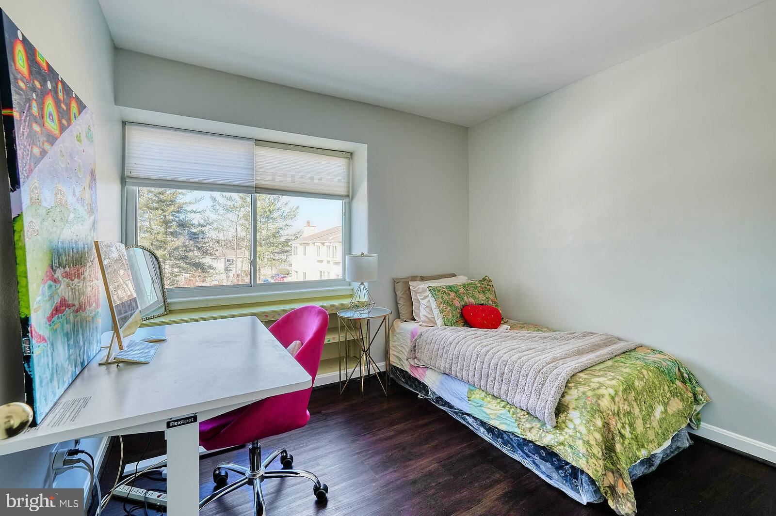 7900 Bentley Village Drive, Unit 11B Springfield, VA 22152 - Photo 34 of 42 Third bedroom