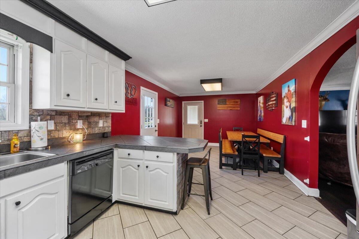 76 Patsy Lee Drive Stevenson, AL 35772 - Photo 15 of 38 0BE350A7-808C-43F7-AF03-15E068540ADB