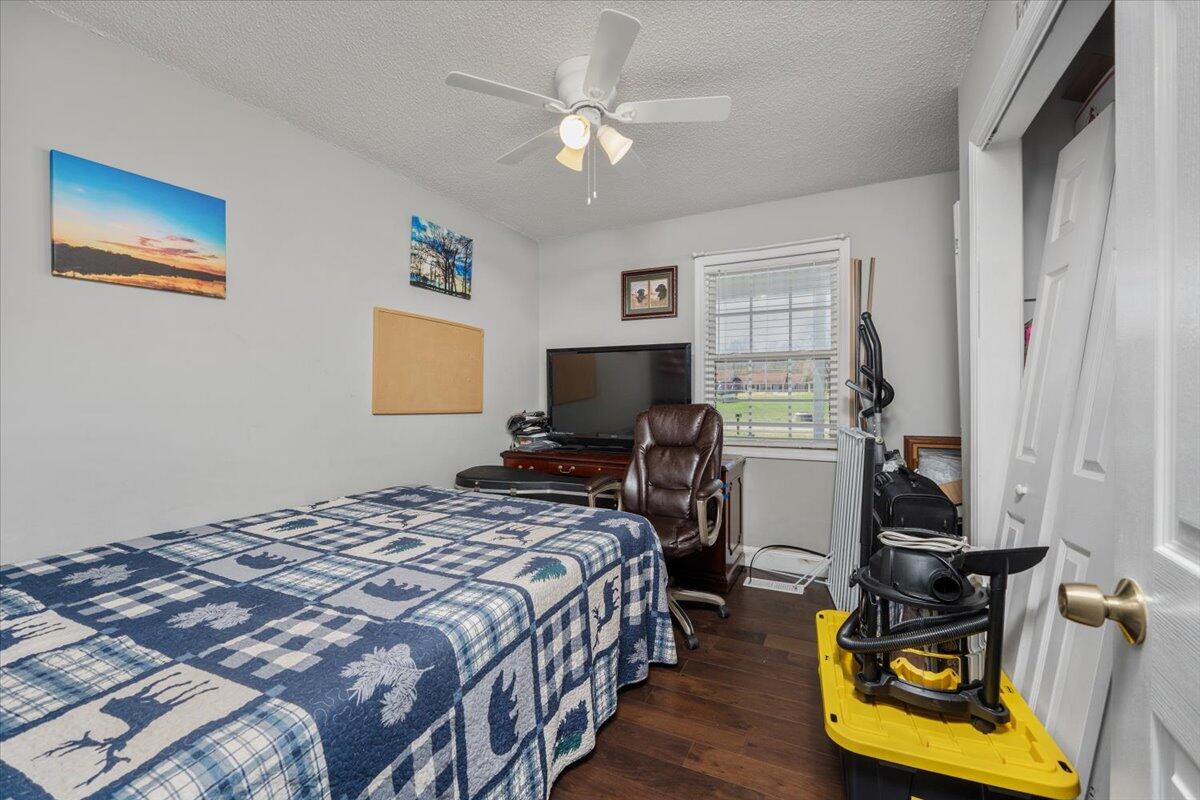 76 Patsy Lee Drive Stevenson, AL 35772 - Photo 21 of 38 812C0BFB-87C9-4D67-8813-76DAD37F003C