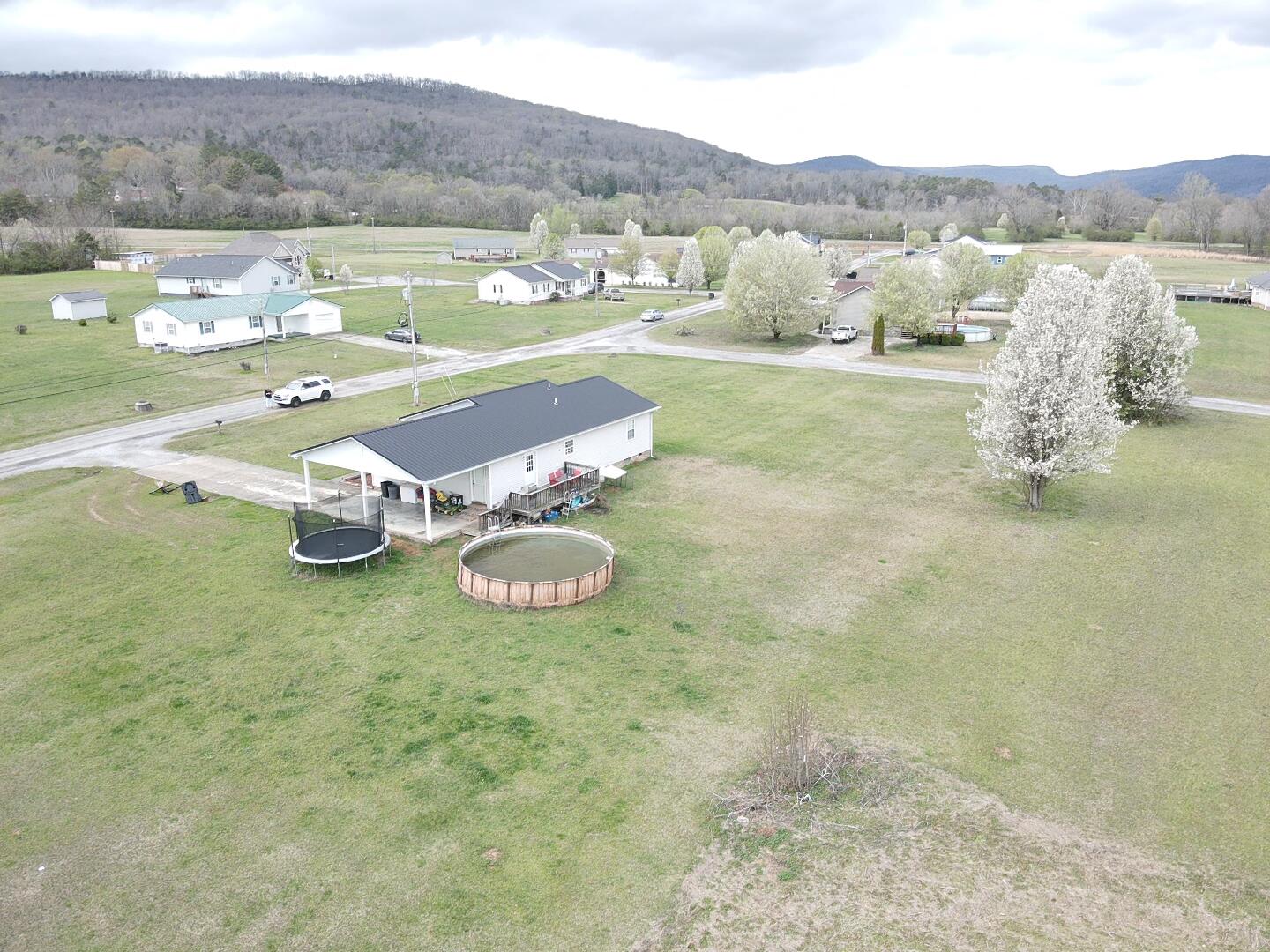 76 Patsy Lee Drive Stevenson, AL 35772 - Photo 35 of 38 C278EAEE-7D81-4517-9D05-56A4B22E63D7