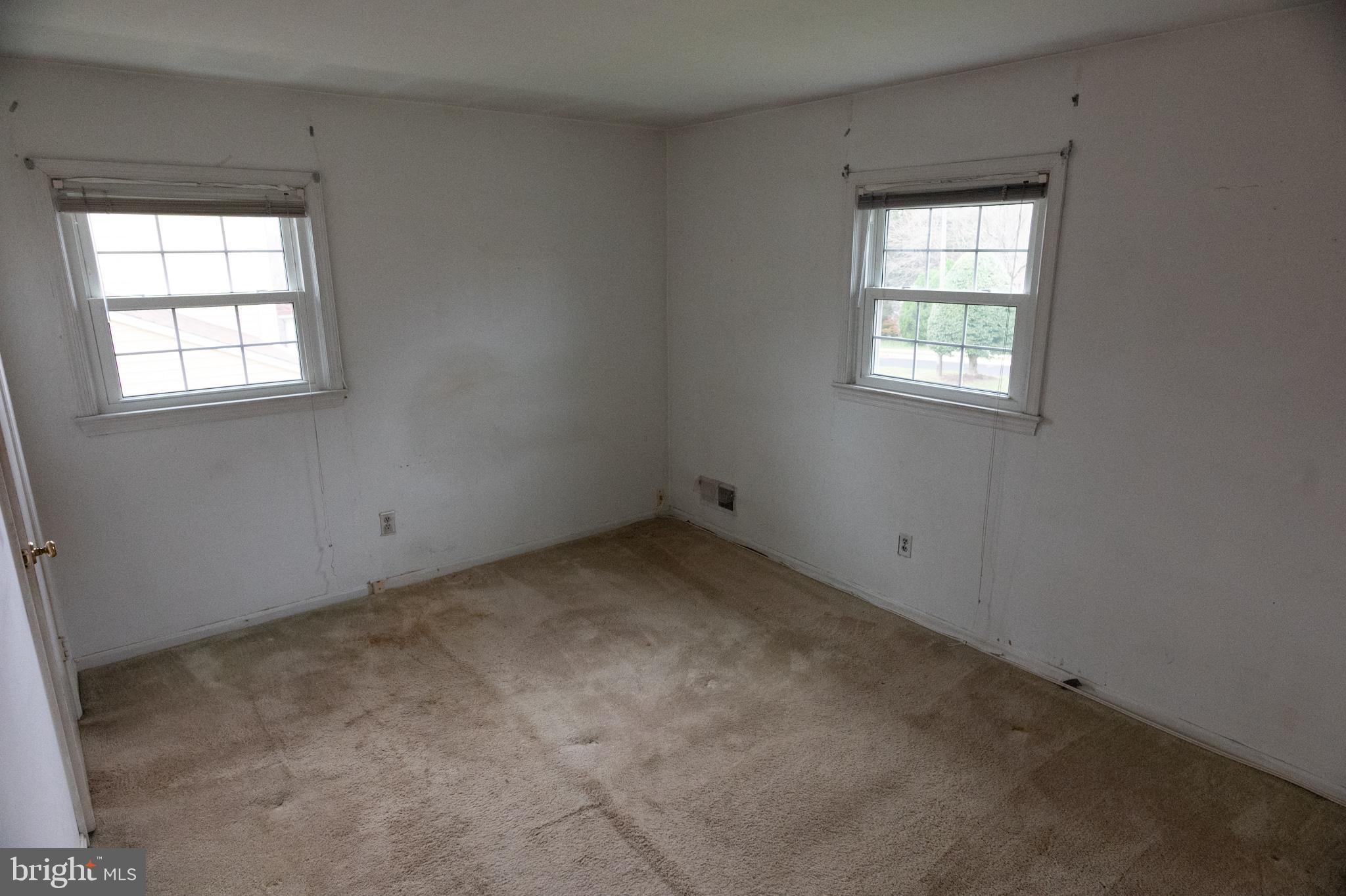 7601 Hayfield Road Alexandria, VA 22315 - Photo 13 of 35