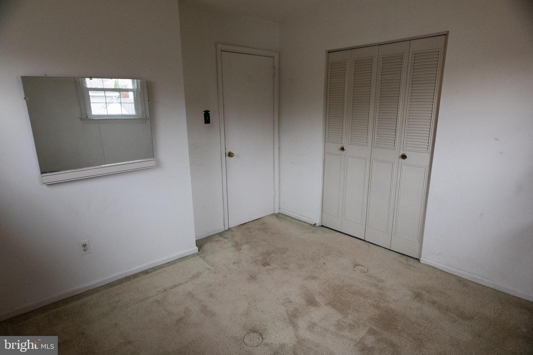 7601 Hayfield Road Alexandria, VA 22315 - Photo 14 of 35