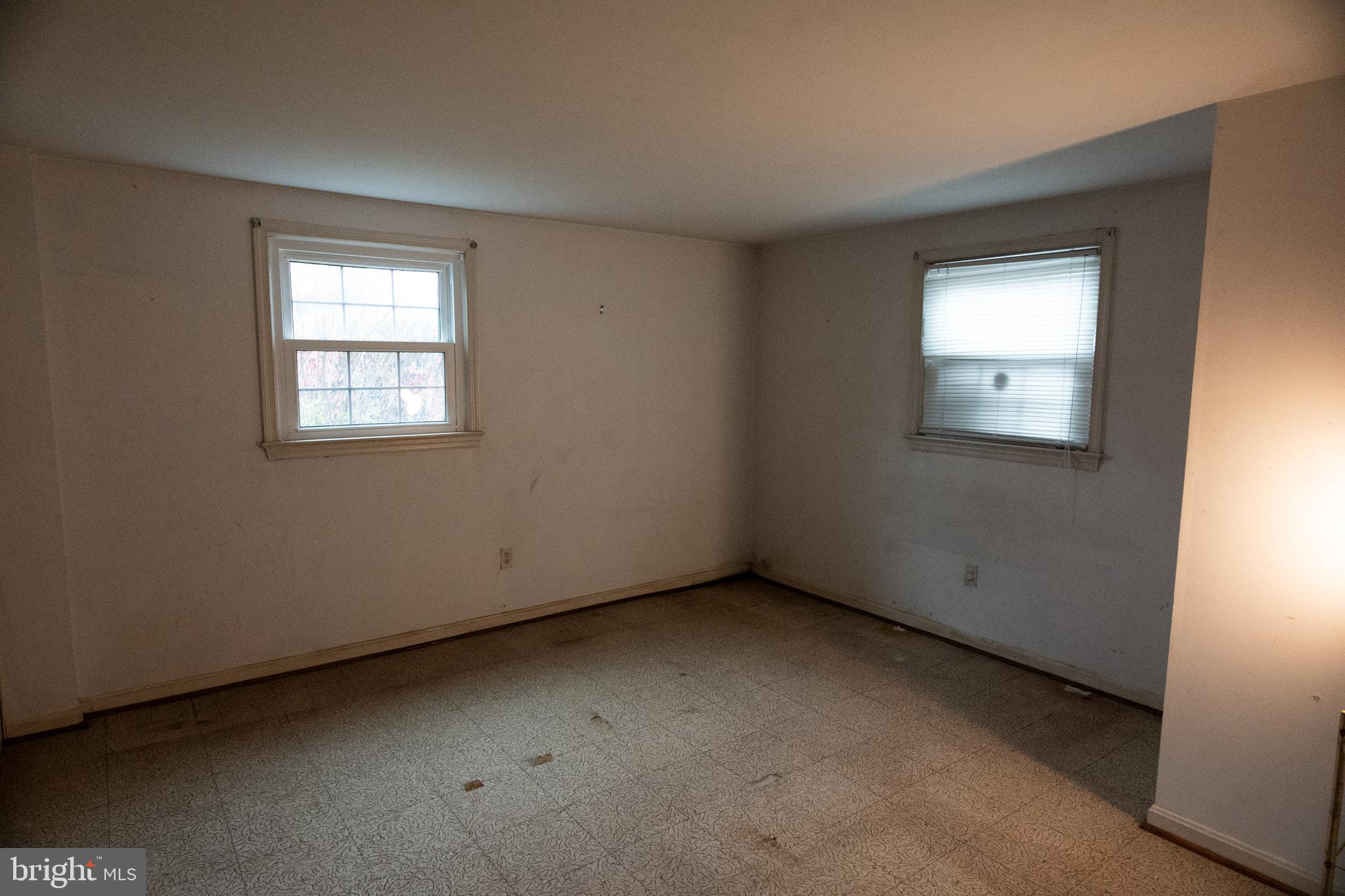 7601 Hayfield Road Alexandria, VA 22315 - Photo 24 of 35