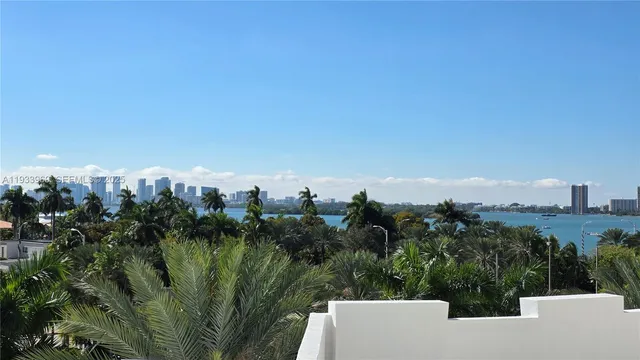 $650,000 | 7900 Harbor Island Drive, Unit 703, North Bay Village, FL 33141