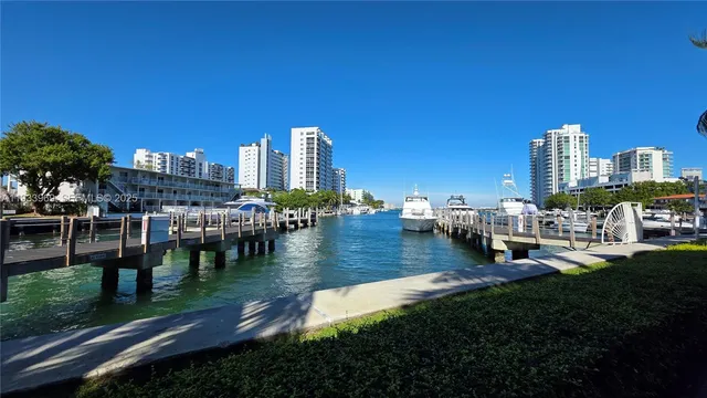 $650,000 | 7900 Harbor Island Drive, Unit 703, North Bay Village, FL 33141