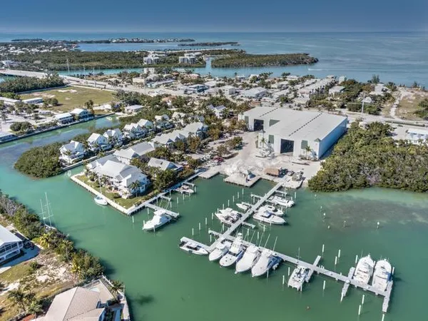 $9,500 | 12411 Overseas Highway, Unit 4C, Marathon, FL 33050