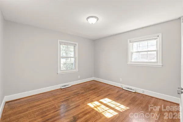 $2,050 | 4914 Kistler Avenue, Charlotte, NC 28205