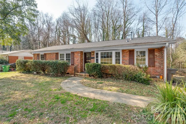 $2,050 | 4914 Kistler Avenue, Charlotte, NC 28205