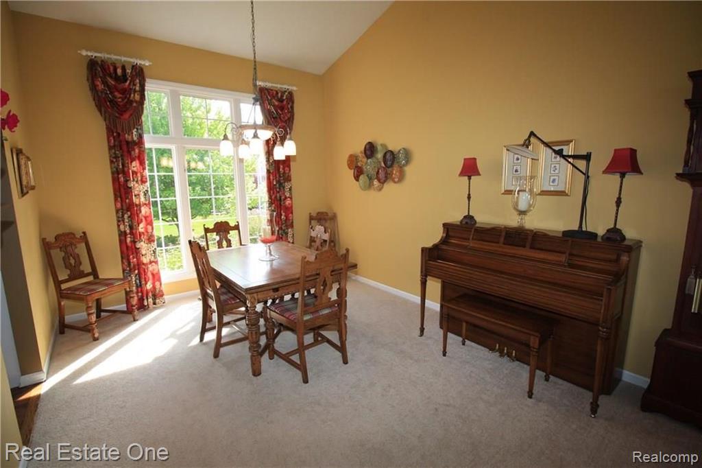 3372 Paddington Court Rochester Hills, MI 48309 - Photo 8 of 32