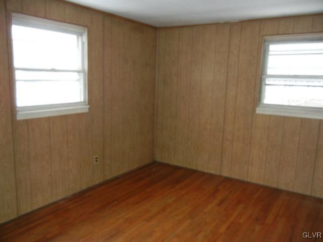 1515 Valley Road Bethlehem, PA 18018 - Photo 8 of 9 Gallery Image 8