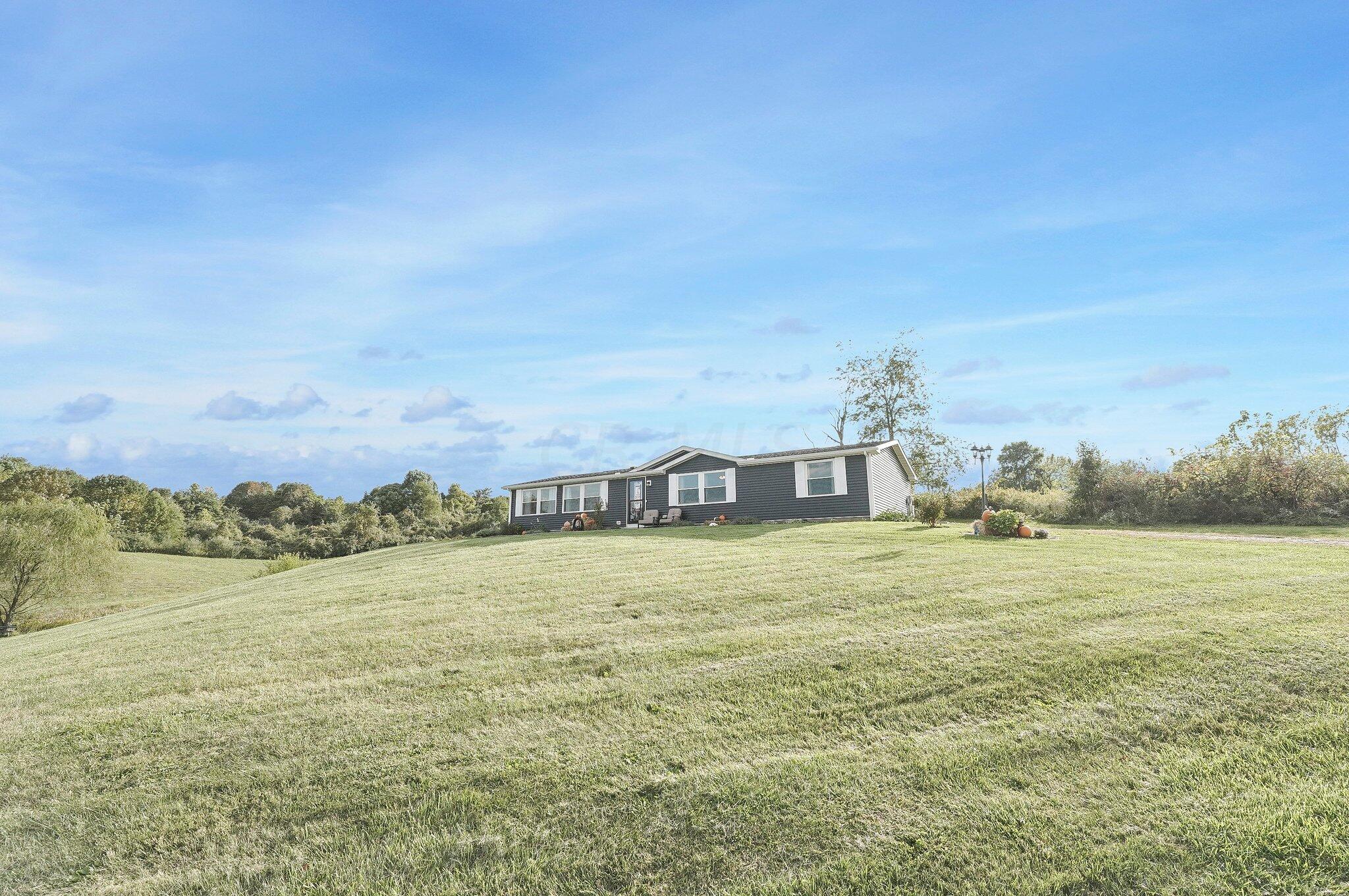 4093 Pine Grove Road Southwest Amanda, OH 43102 - Photo 5 of 27 25-web-or-mls-4093-pine-grove-rd-sw