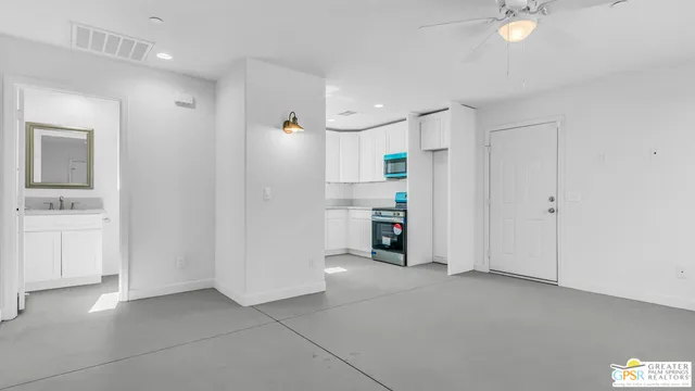 a close view of washer and dryer