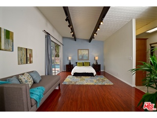 7706 Bothwell Road Reseda, CA 91335 - Photo 15 of 25 Gallery Image 15