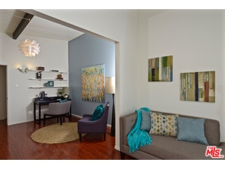 7706 Bothwell Road Reseda, CA 91335 - Photo 17 of 25 Gallery Image 17